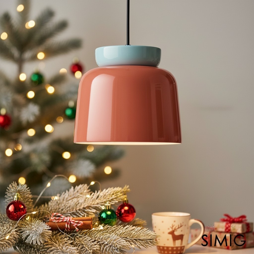 Lampa wisząca Coral Fiesta nad świąteczną jadalnią