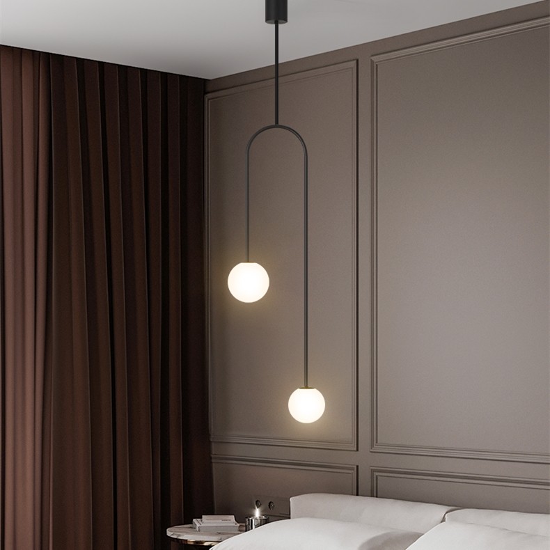 Lampada a sospensione Black STROBE ad alta e bassa intensità per camera da letto.