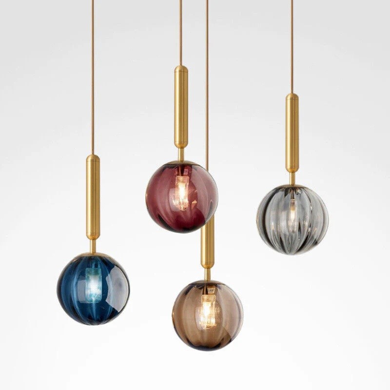 Fargegruppe for anheng i gullfarget glass