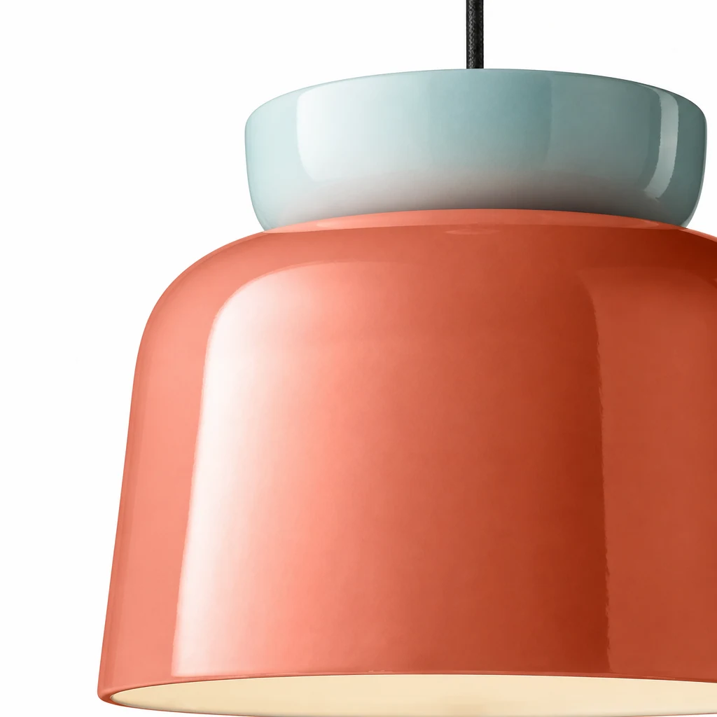 Zbliżenie na wykończenie ceramicznej lampy wiszącej Fiesta