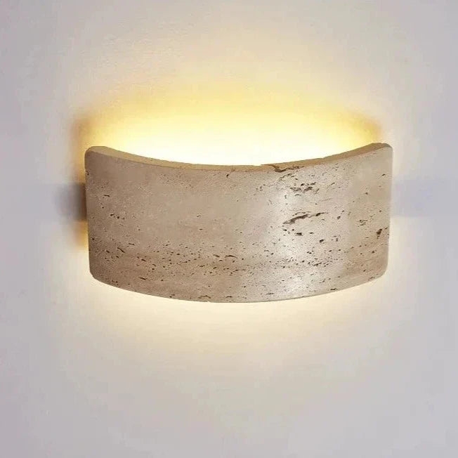 Angled close-up of D882 wall light profile