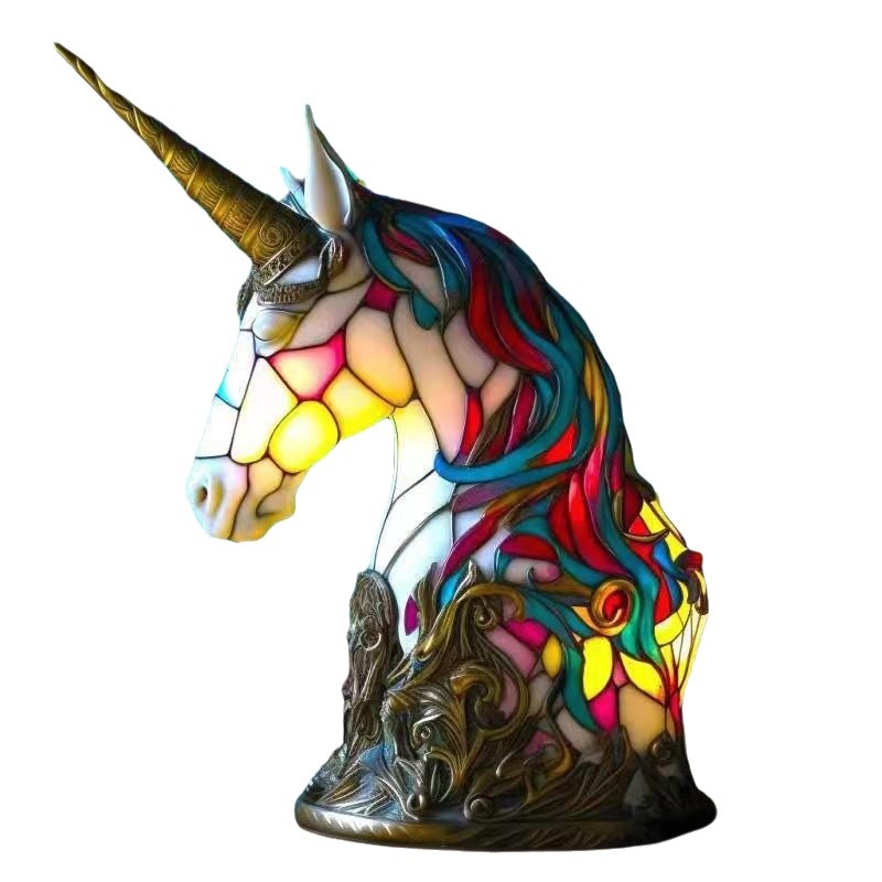 Lampe de table en résine Licorne Magique, vue isolée