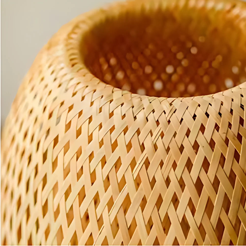 Close-up of the bamboo weave and rim detail on the D847 table lamp